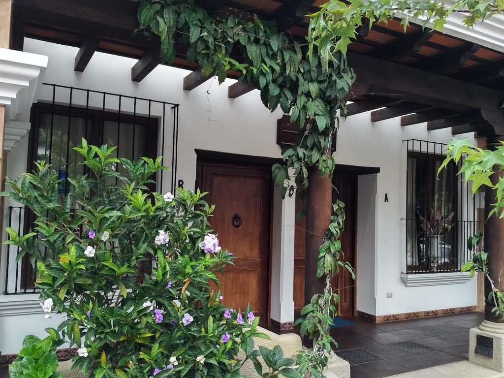 Villas Emekarsa, Antigua Exterior photo